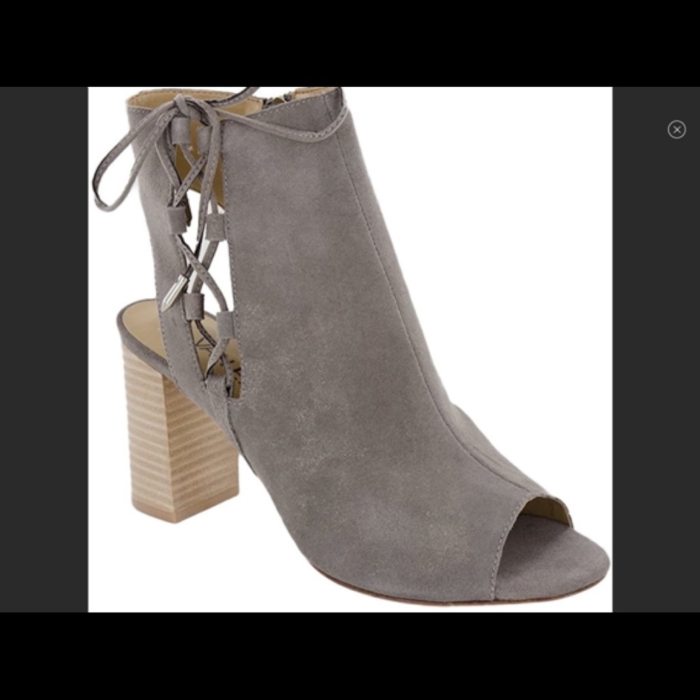 VANELI gray suede peep-toe booties, 6M